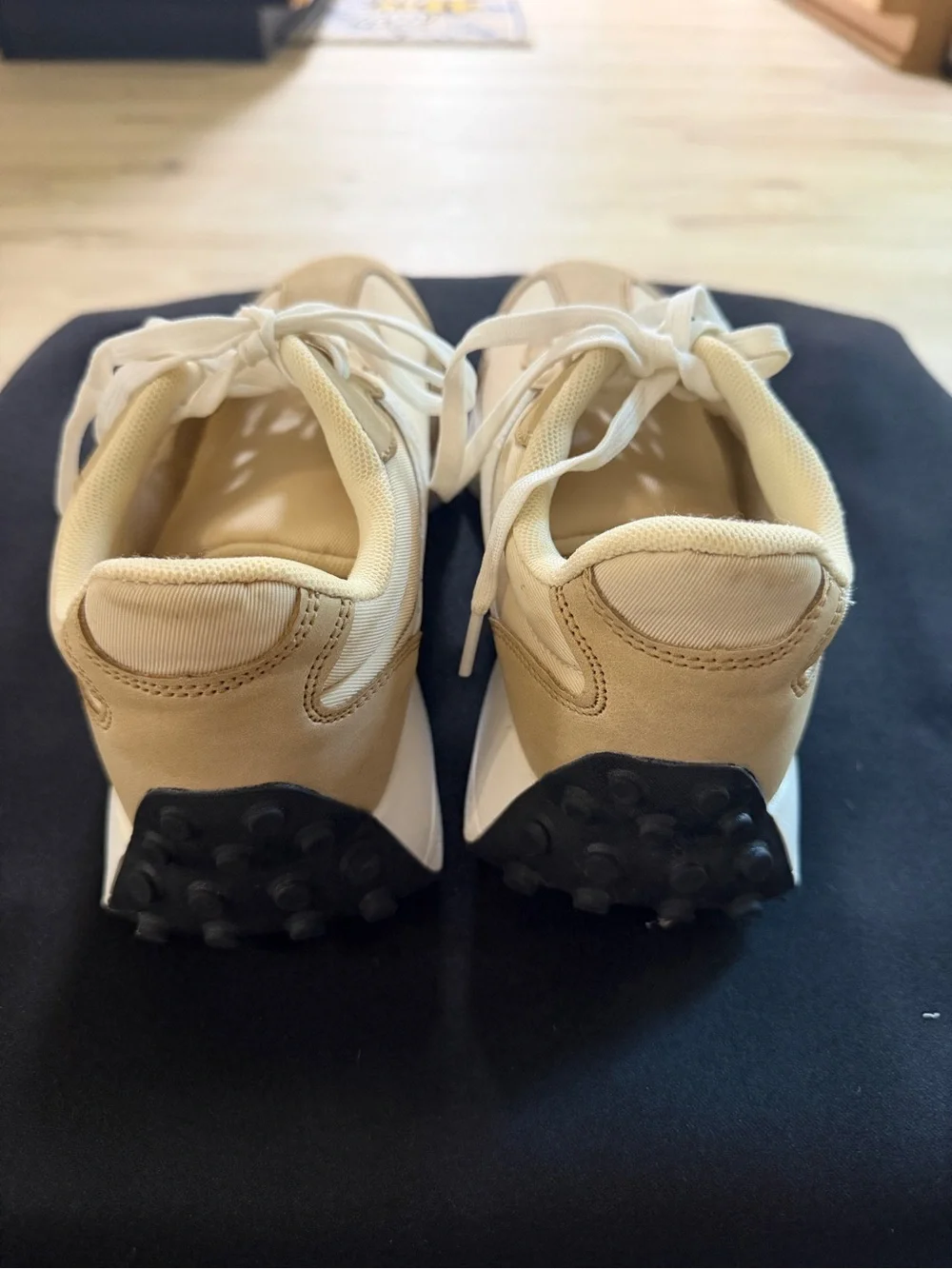Serra Men's Sneakers in Beige and White